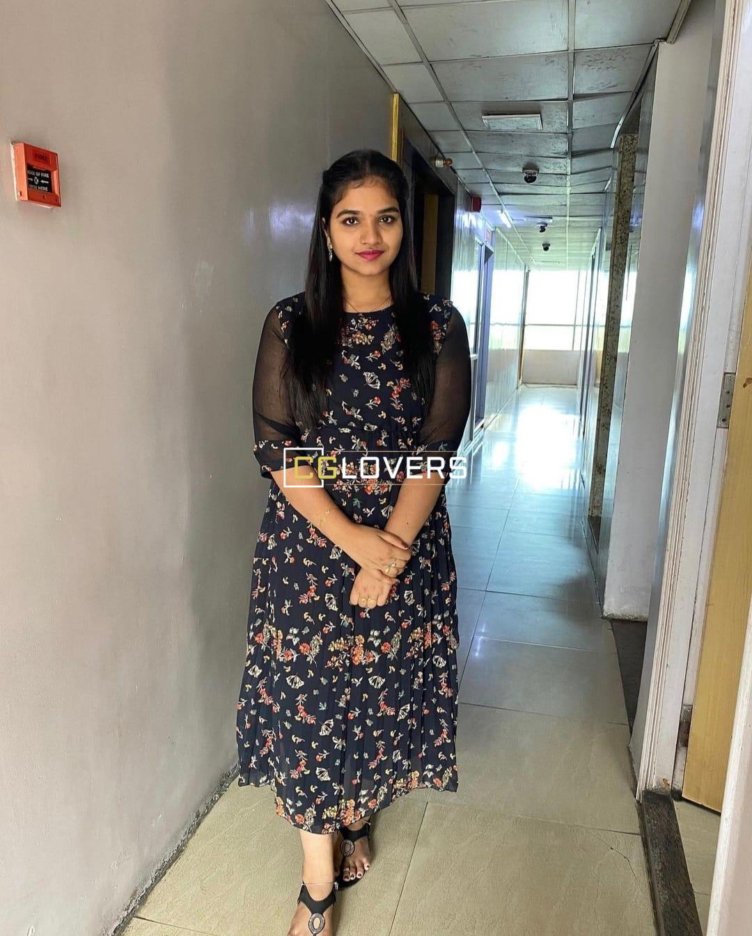 Low budget Hotel and room service genuine Female service 